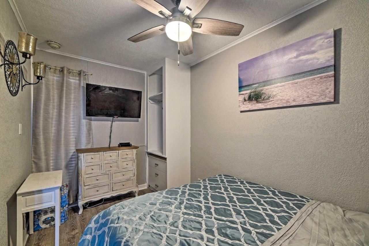 Oceanfront Corpus Christi Condo Resort Perks! 외부 사진